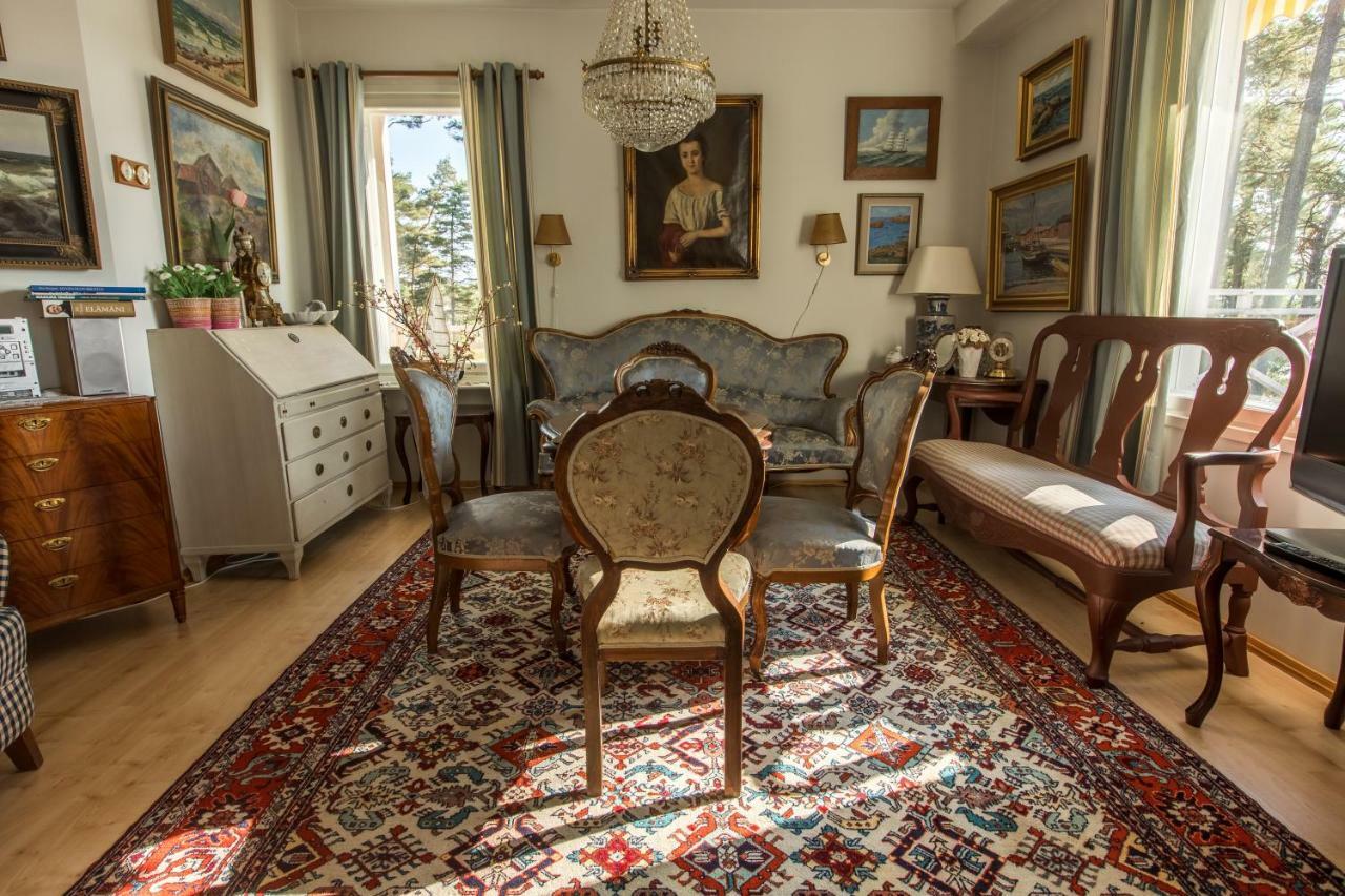 Villa Harald - Beachfront Hitis Екстериор снимка