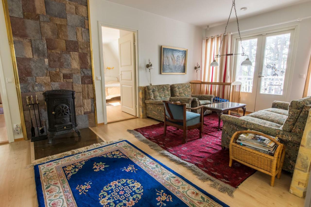 Villa Harald - Beachfront Hitis Екстериор снимка