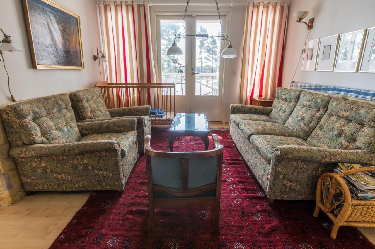 Villa Harald - Beachfront Hitis Екстериор снимка